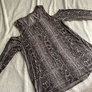 Snake Cold Shoulder Top!
